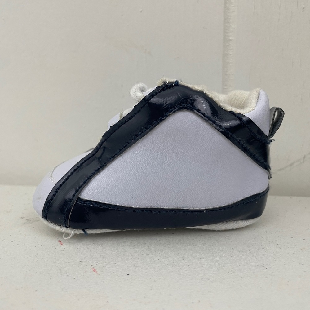 Fila Grant Hill 2 Retro Infant Crib Shoes White Navy 0-6 Months Toddler - Picture 7 of 8